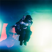 Photo report: Fit For A King