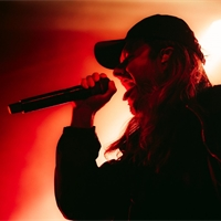 Photo report: Fit For A King