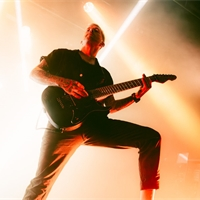 Photo report: Fit For A King