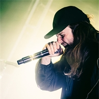 Photo report: Fit For A King