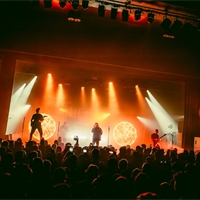 Photo report: Fit For A King