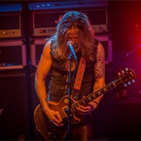 Photo report: Glenn Hughes Ft Doug Aldrich - Cultuurpodium Boerderij (NL)