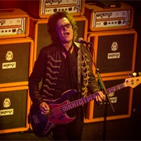 Photo report: Glenn Hughes Ft Doug Aldrich - Cultuurpodium Boerderij (NL)