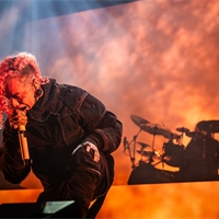 Photo report: Lorna Shore